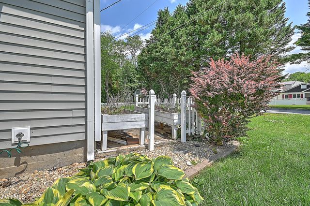 1401 Burgie Street, Elizabethton, TN 37643