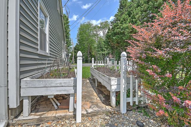 1401 Burgie Street, Elizabethton, TN 37643