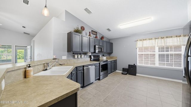 2478 CREEKFRONT Drive, Green Cove Springs, FL 32043