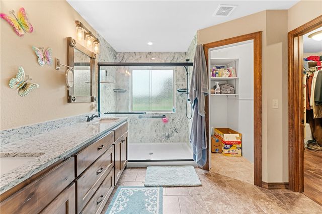 12170 Leonard Road, Gravette, AR 72736