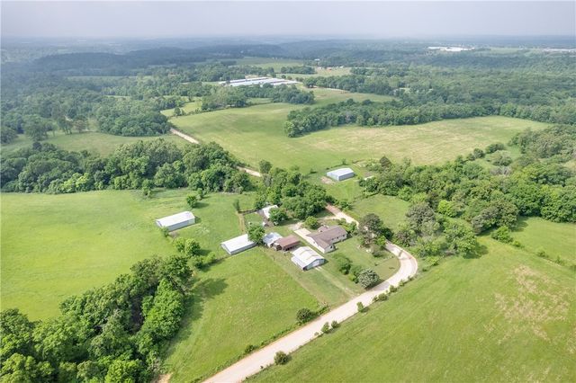 12170 Leonard Road, Gravette, AR 72736