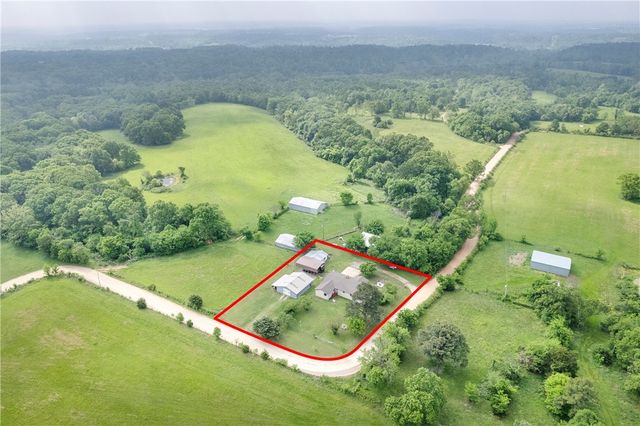 12170 Leonard Road, Gravette, AR 72736