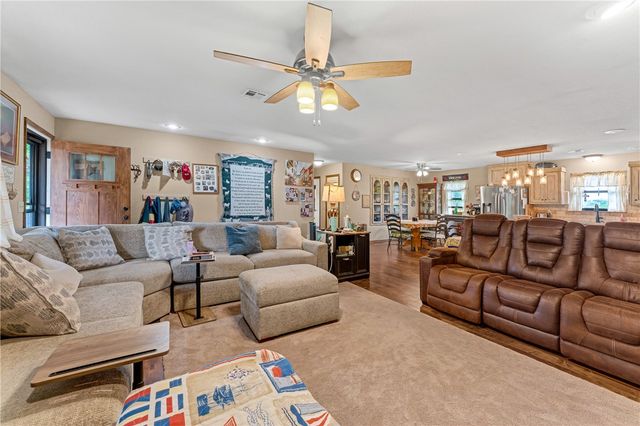 12170 Leonard Road, Gravette, AR 72736