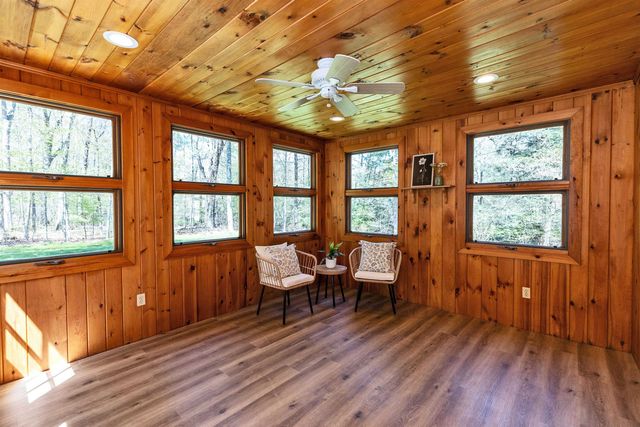 78 Meadowcrest Drive, Bedford, NH 03110
