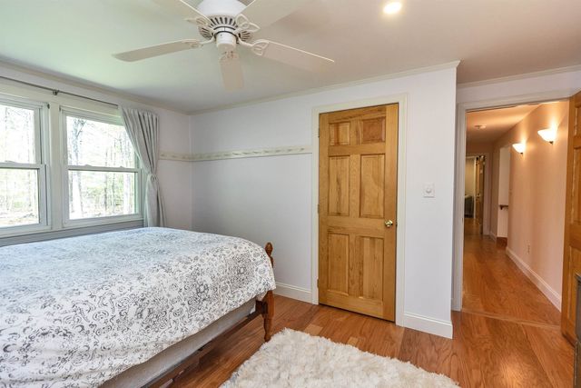 78 Meadowcrest Drive, Bedford, NH 03110