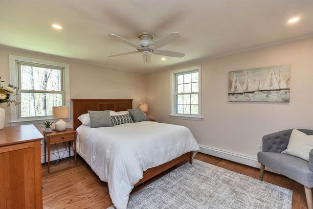 78 Meadowcrest Drive, Bedford, NH 03110
