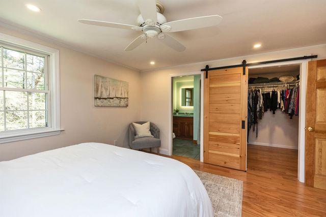 78 Meadowcrest Drive, Bedford, NH 03110