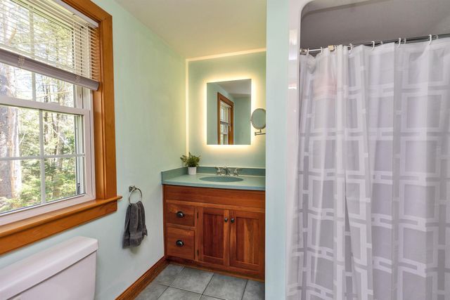 78 Meadowcrest Drive, Bedford, NH 03110