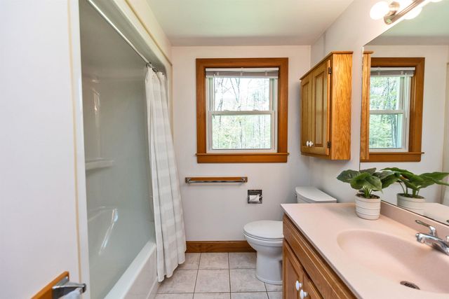 78 Meadowcrest Drive, Bedford, NH 03110