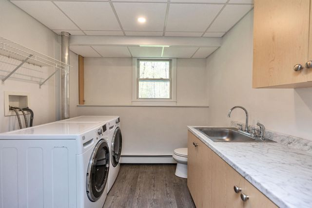 78 Meadowcrest Drive, Bedford, NH 03110