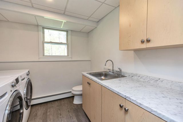 78 Meadowcrest Drive, Bedford, NH 03110