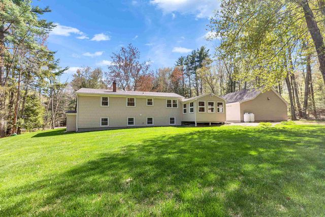 78 Meadowcrest Drive, Bedford, NH 03110