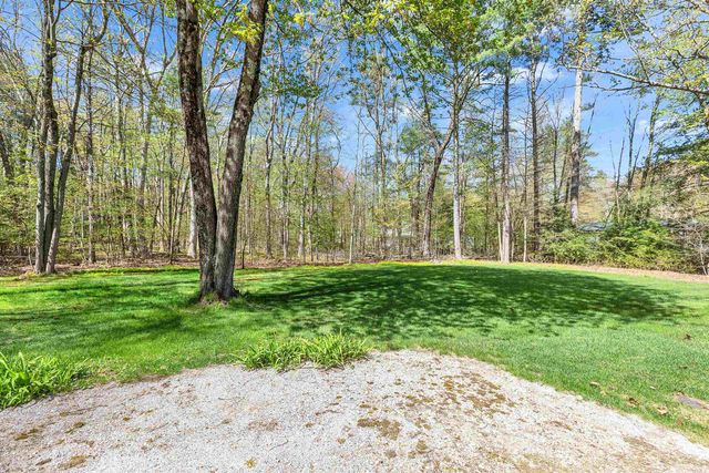 78 Meadowcrest Drive, Bedford, NH 03110