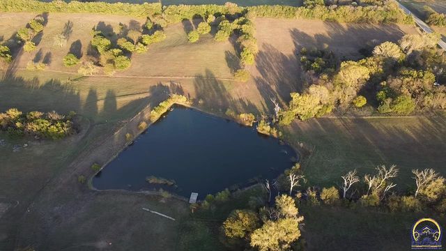 00000 K-16 HWY, Holton, KS 66436