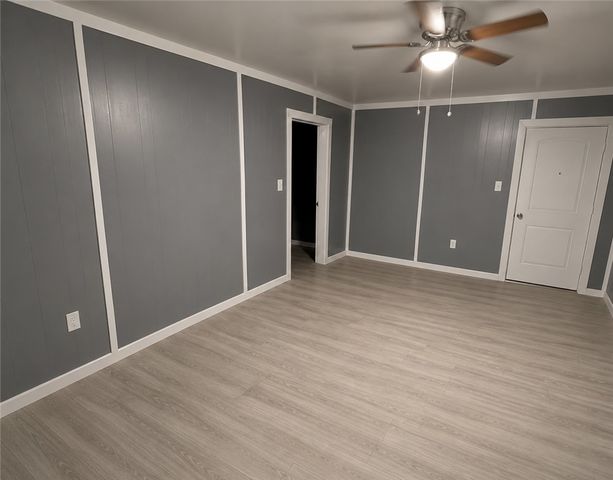 2525 Crews St, Corpus Christi, TX 78405
