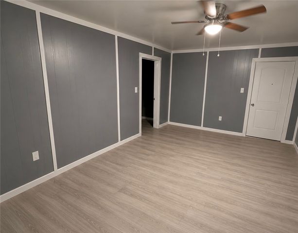 2525 Crews St, Corpus Christi, TX 78405