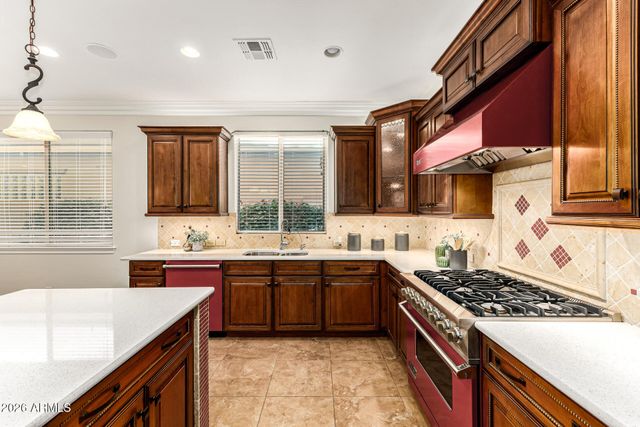 2491 E PENEDES Drive, Gilbert, AZ 85298