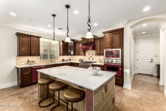 2491 E PENEDES Drive, Gilbert, AZ 85298