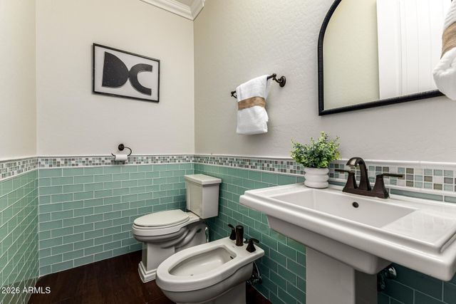 2491 E PENEDES Drive, Gilbert, AZ 85298