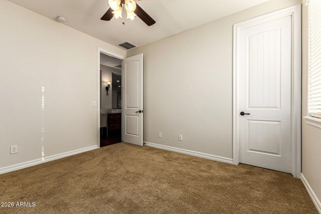 2491 E PENEDES Drive, Gilbert, AZ 85298