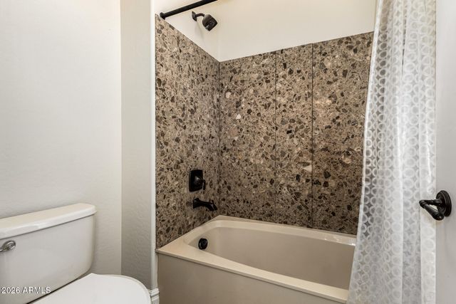 2491 E PENEDES Drive, Gilbert, AZ 85298