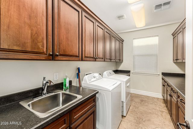 2491 E PENEDES Drive, Gilbert, AZ 85298