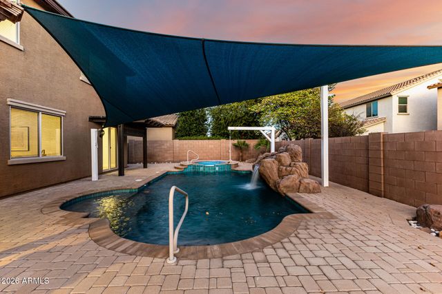 2491 E PENEDES Drive, Gilbert, AZ 85298