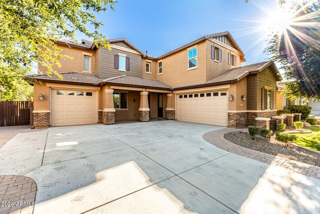 2491 E PENEDES Drive, Gilbert, AZ 85298