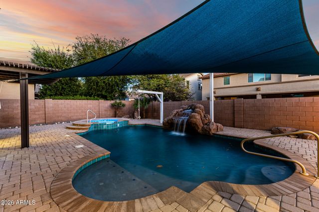 2491 E PENEDES Drive, Gilbert, AZ 85298
