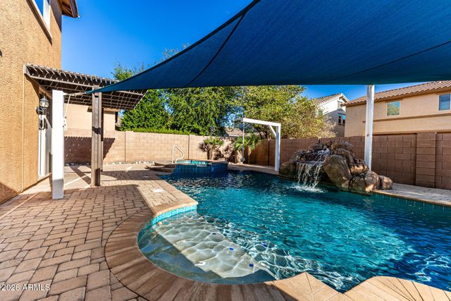 2491 E PENEDES Drive, Gilbert, AZ 85298