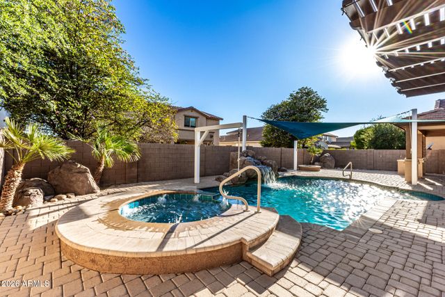 2491 E PENEDES Drive, Gilbert, AZ 85298