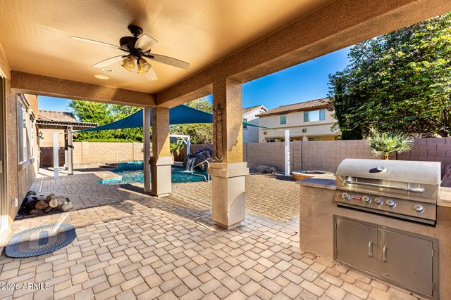 2491 E PENEDES Drive, Gilbert, AZ 85298