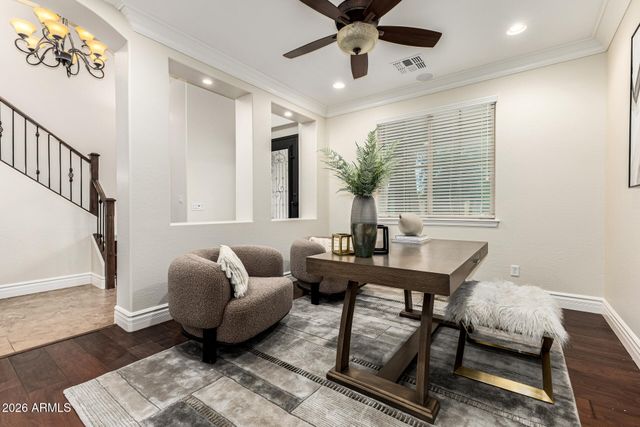 2491 E PENEDES Drive, Gilbert, AZ 85298