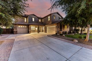 2491 E PENEDES Drive, Gilbert, AZ 85298
