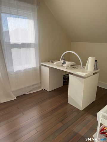 95 Ashley Street, Bridgeport, CT 06610