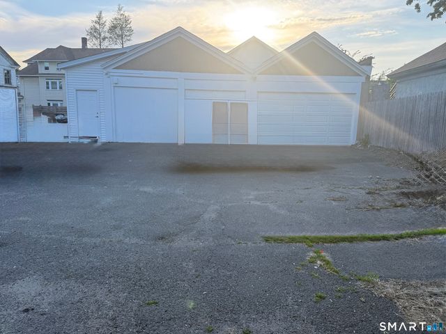 95 Ashley Street, Bridgeport, CT 06610