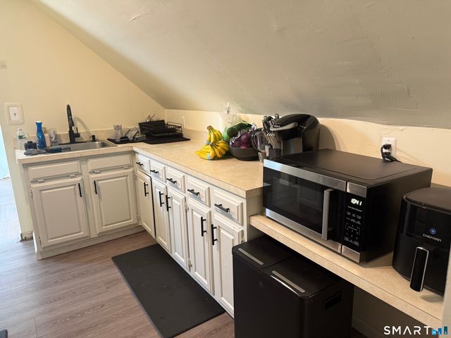 95 Ashley Street, Bridgeport, CT 06610