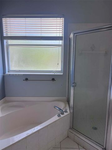 883 SW 142nd Pl, Miami, FL 33184