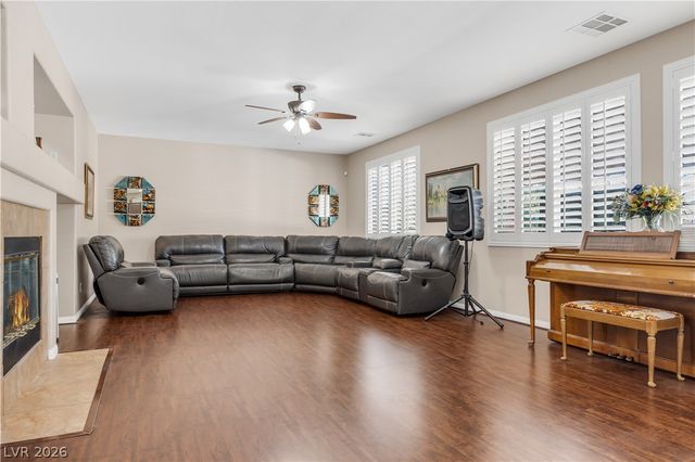 3069 Regal Cove Street, Las Vegas, NV 89117