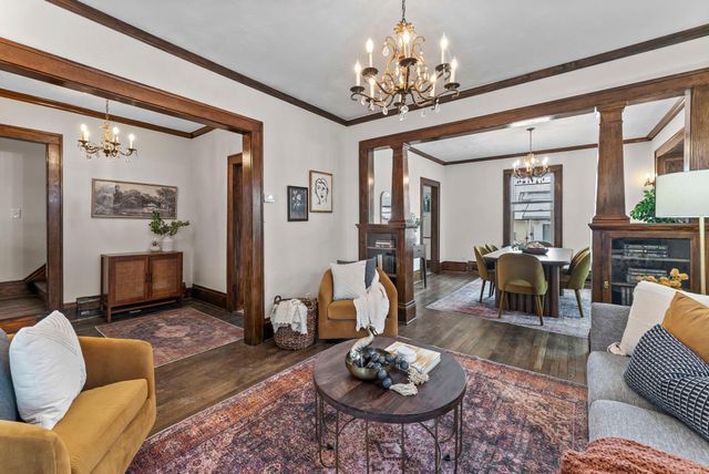 137 9th Avenue S, South Saint Paul, MN 55075