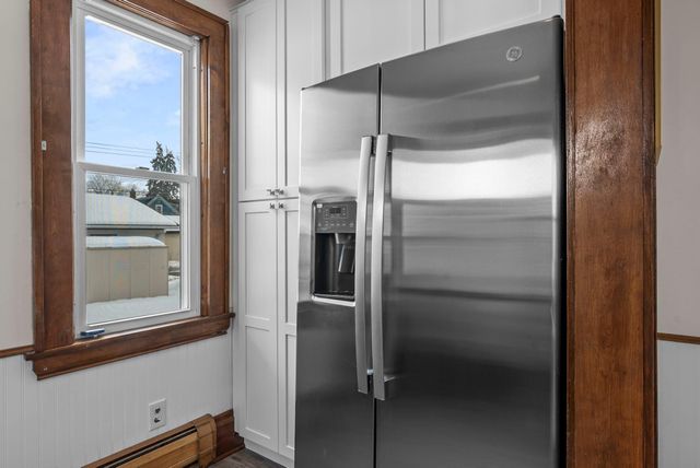 137 9th Avenue S, South Saint Paul, MN 55075