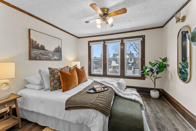 137 9th Avenue S, South Saint Paul, MN 55075