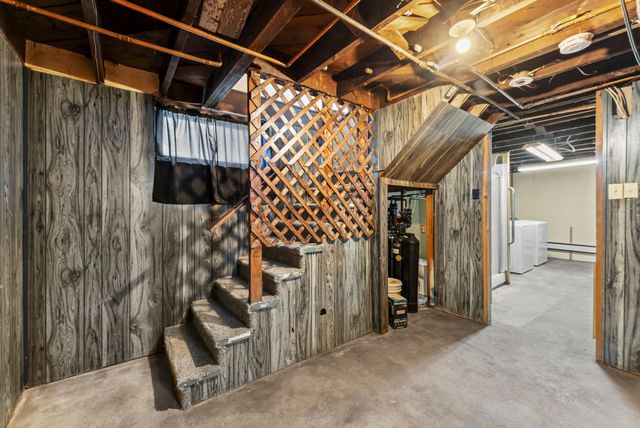 137 9th Avenue S, South Saint Paul, MN 55075