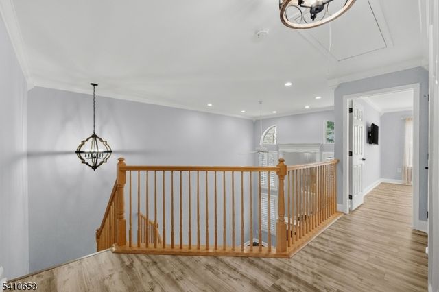 21 Dorchester Dr, Bernards Twp., NJ 07920