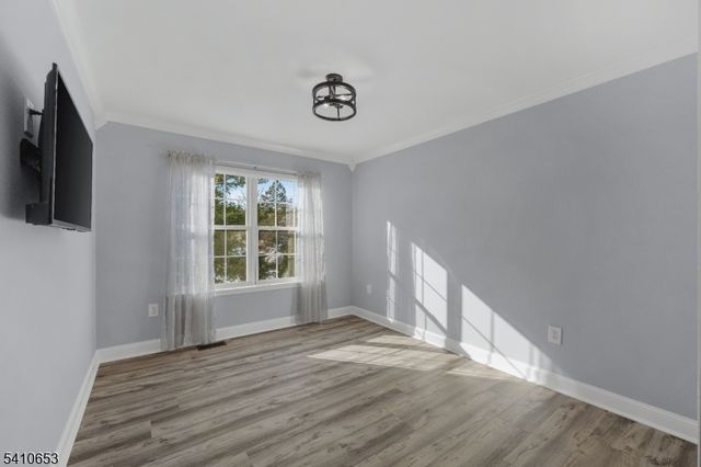 21 Dorchester Dr, Bernards Twp., NJ 07920