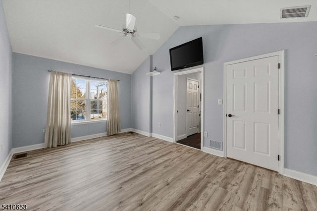 21 Dorchester Dr, Bernards Twp., NJ 07920