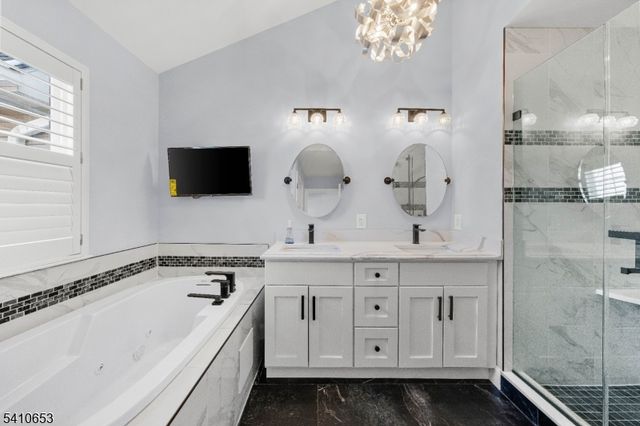 21 Dorchester Dr, Bernards Twp., NJ 07920