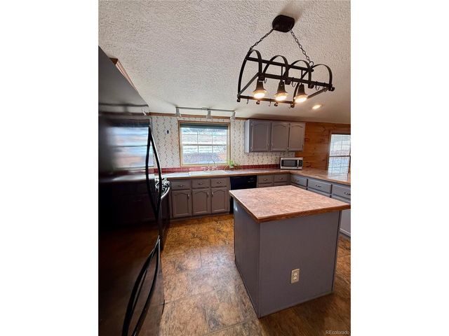 312 W Ryus Ave, La Veta, CO 81055