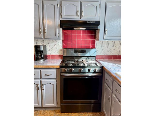 312 W Ryus Ave, La Veta, CO 81055