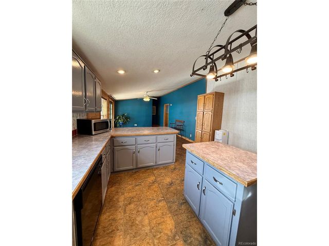 312 W Ryus Ave, La Veta, CO 81055